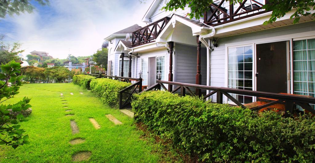 Bluesky Pension Gapyeong Bagian luar foto